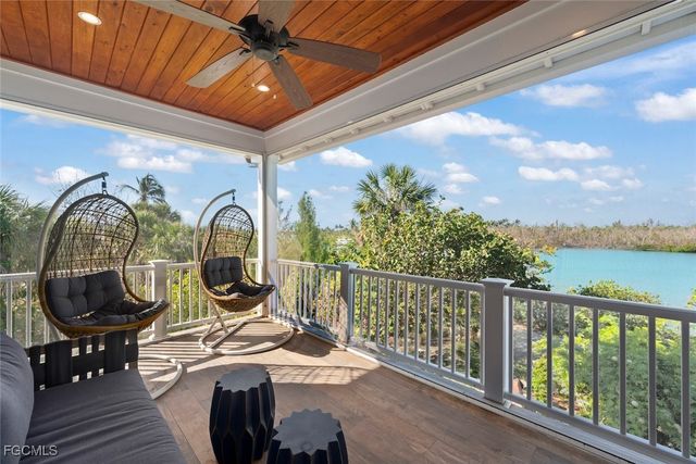 6401 Pine AVE, Sanibel, FL 33957