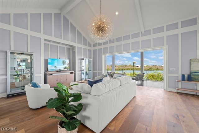 6401 Pine AVE, Sanibel, FL 33957