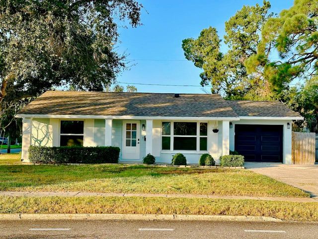 4700 CHANCELLOR STREET NE, St Petersburg, FL 33703