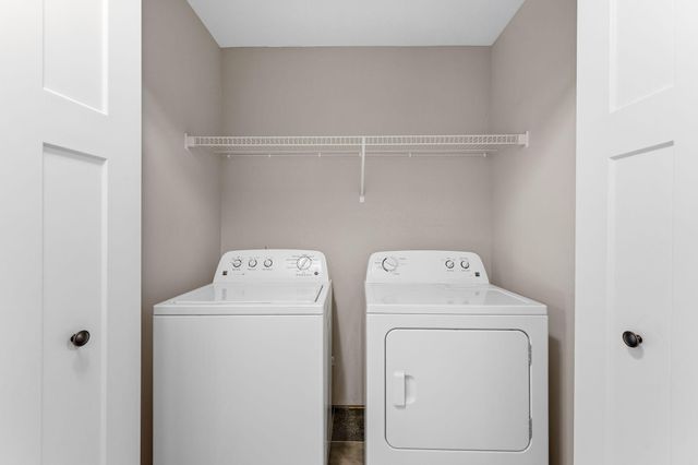 18610 Jonesboro Court 205, Lakeville, MN 55044