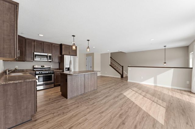 18610 Jonesboro Court 205, Lakeville, MN 55044