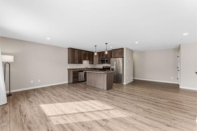 18610 Jonesboro Court 205, Lakeville, MN 55044