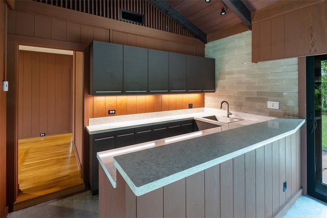 4103 Kahala Avenue, Honolulu, HI 96816