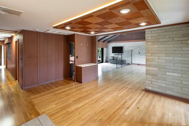 4103 Kahala Avenue, Honolulu, HI 96816