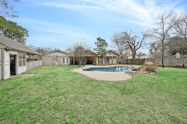 3419 Lakeridge Drive, Grapevine, TX 76051