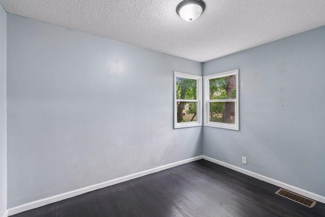 5149 University Avenue NE, Columbia Heights, MN 55421