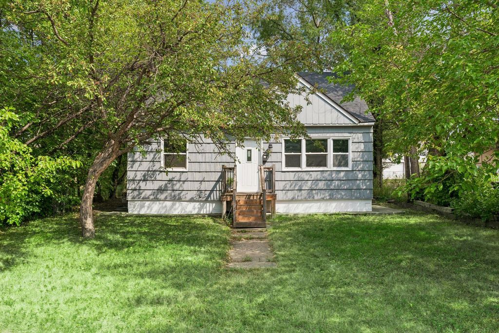 5149 University Avenue NE, Columbia Heights, MN 55421 — exterior