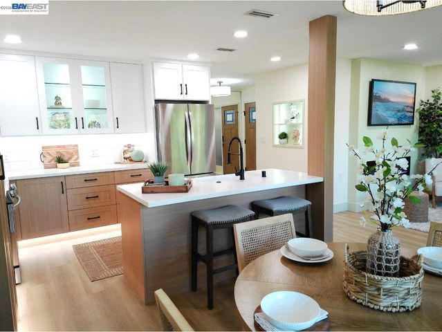 3033 Golden Rain 4, Walnut Creek, CA 94595