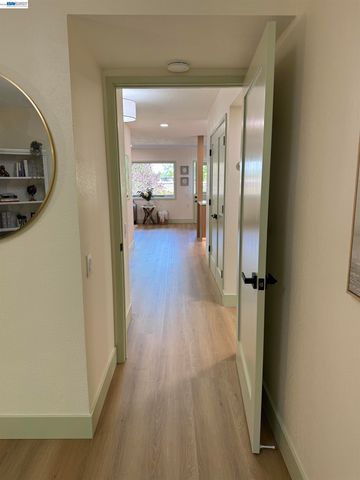3033 Golden Rain 4, Walnut Creek, CA 94595