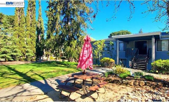 3033 Golden Rain 4, Walnut Creek, CA 94595