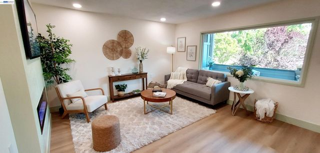3033 Golden Rain 4, Walnut Creek, CA 94595