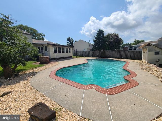 4 OLD SOUND RD, Joppa, MD 21085