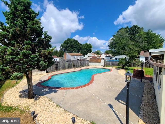 4 OLD SOUND RD, Joppa, MD 21085