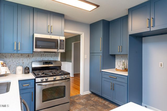 921 Devon Avenue, Cary, NC 27511