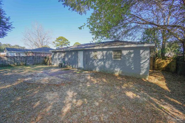 3259 Fresno Ave, Pensacola, FL 32526