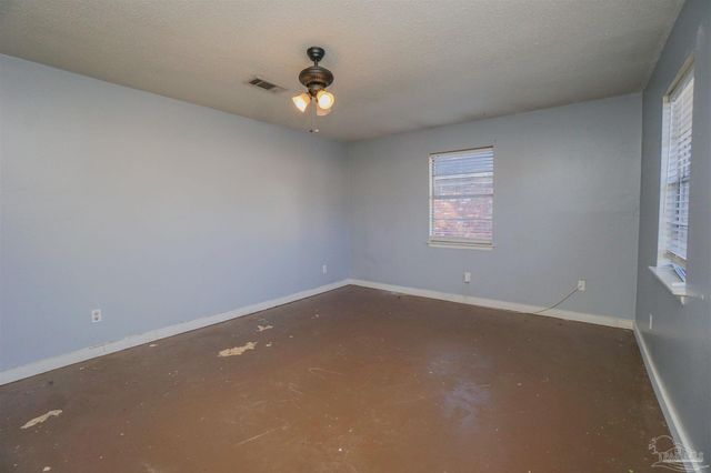 3259 Fresno Ave, Pensacola, FL 32526