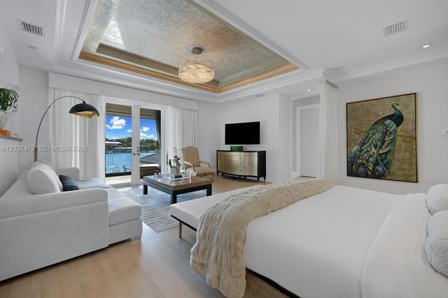 176 S Hibiscus Drive, Miami Beach, FL 33139
