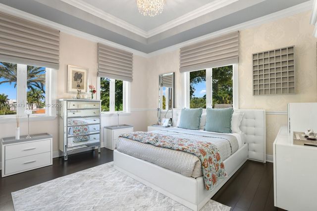 176 S Hibiscus Drive, Miami Beach, FL 33139