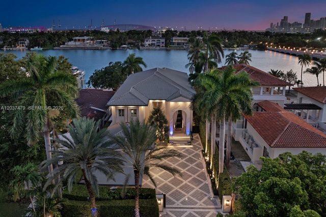 176 S Hibiscus Drive, Miami Beach, FL 33139