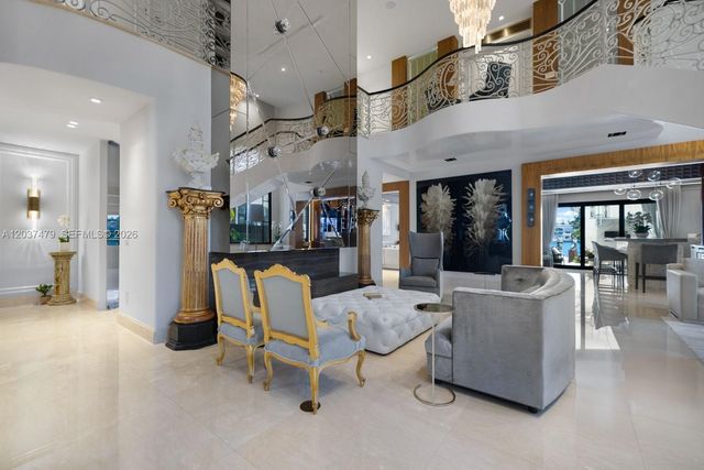 176 S Hibiscus Drive, Miami Beach, FL 33139