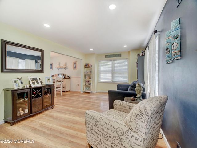 872 Yellowbank Road, Toms River, NJ 08753