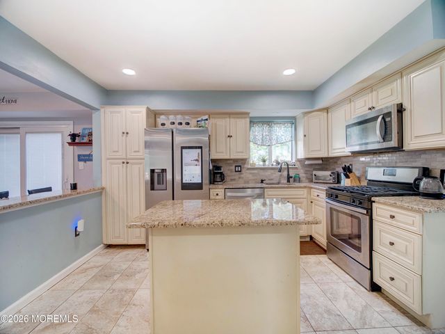 872 Yellowbank Road, Toms River, NJ 08753