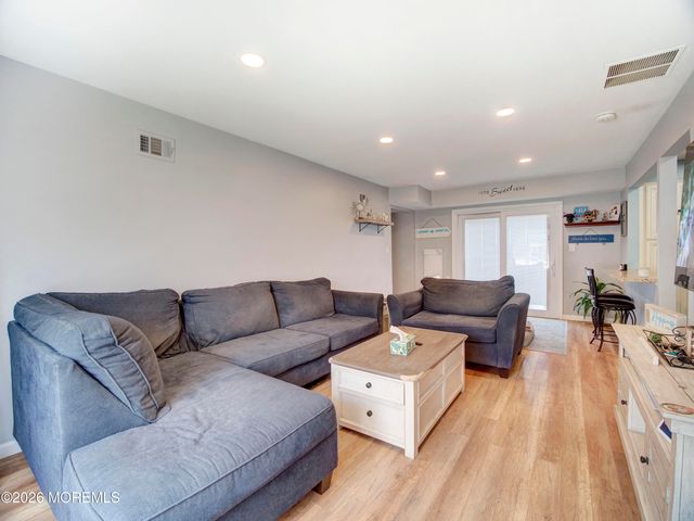 872 Yellowbank Road, Toms River, NJ 08753