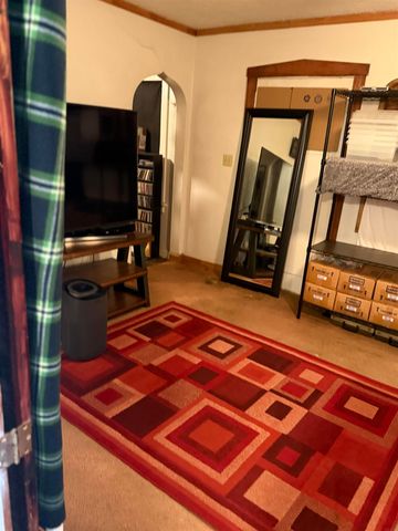 627 Downing Avenue, Waterloo, IA 50701