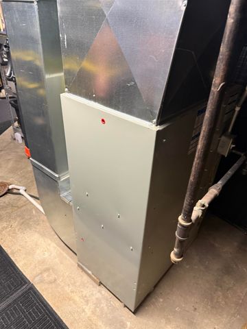 627 Downing Avenue, Waterloo, IA 50701