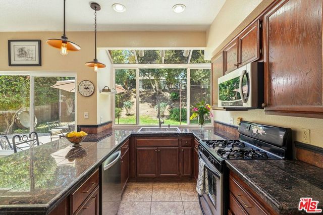 15301 Bittner Place, Moorpark, CA 93021