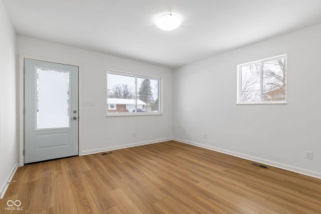 10204 Chris Drive, Indianapolis, IN 46229