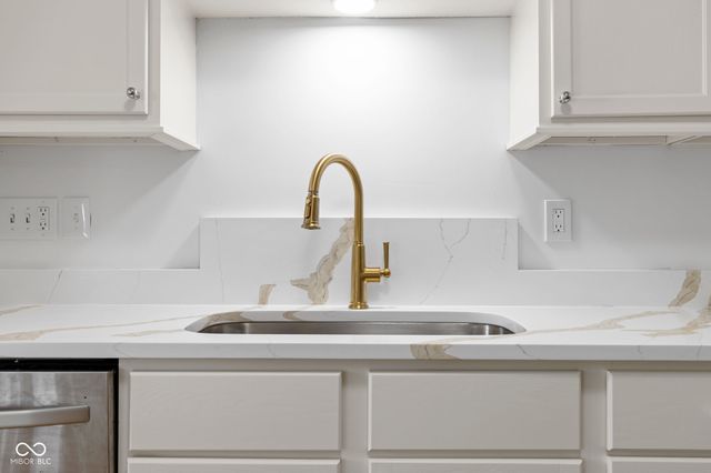 10204 Chris Drive, Indianapolis, IN 46229