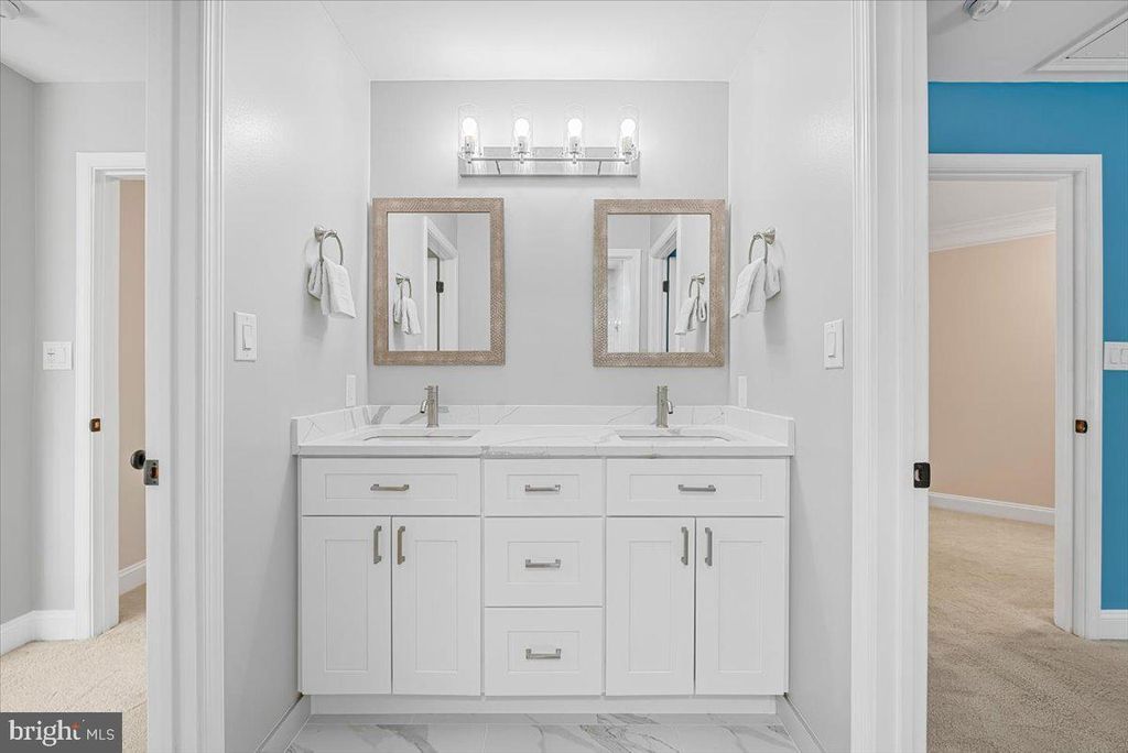 Image 45 of property listing at 4 DEER TRAIL CT, Gaithersburg, MD 20878