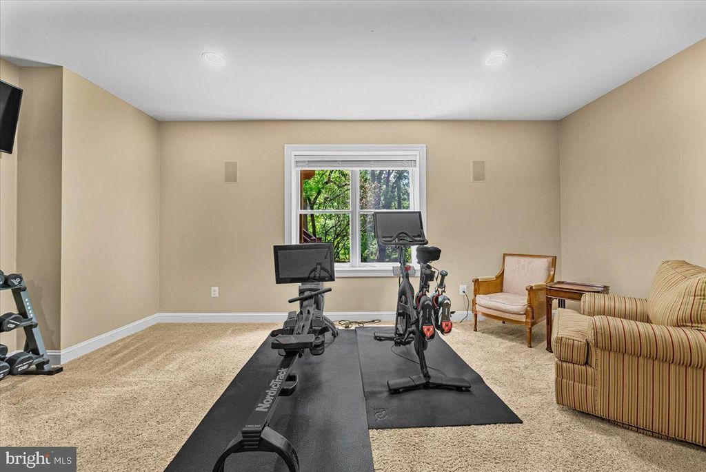 Image 51 of property listing at 4 DEER TRAIL CT, Gaithersburg, MD 20878