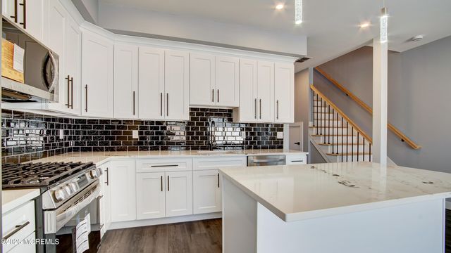 49 Atlantic Avenue B, Aberdeen, NJ 07747