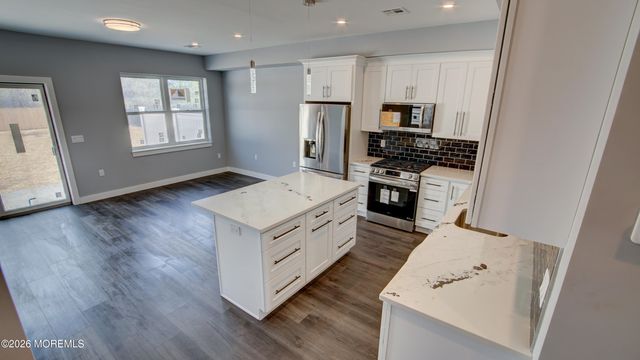 49 Atlantic Avenue B, Aberdeen, NJ 07747