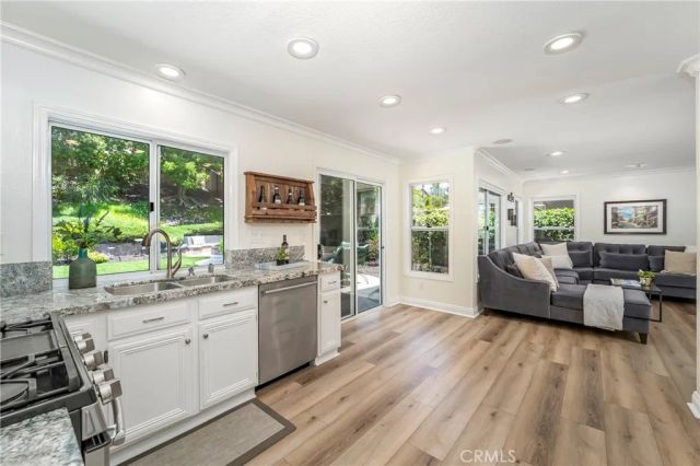 27 Chisholm Trail, Trabuco Canyon, CA 92679