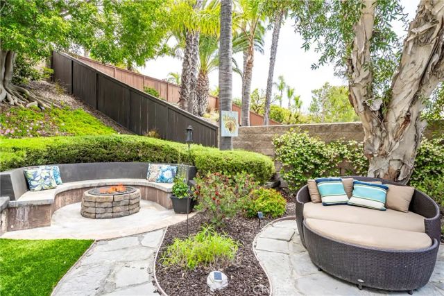 27 Chisholm Trail, Trabuco Canyon, CA 92679