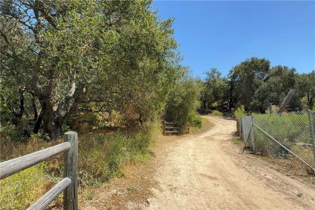 27 Chisholm Trail, Trabuco Canyon, CA 92679