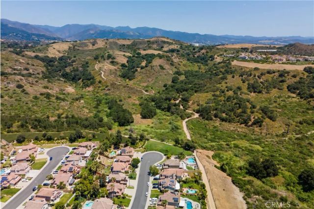 27 Chisholm Trail, Trabuco Canyon, CA 92679