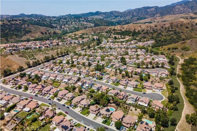 27 Chisholm Trail, Trabuco Canyon, CA 92679