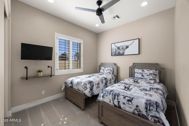 3020 S DIAMOND Drive, Chandler, AZ 85286