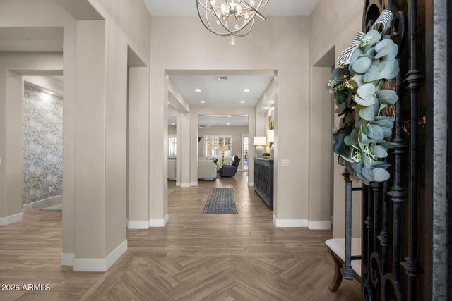 3020 S DIAMOND Drive, Chandler, AZ 85286