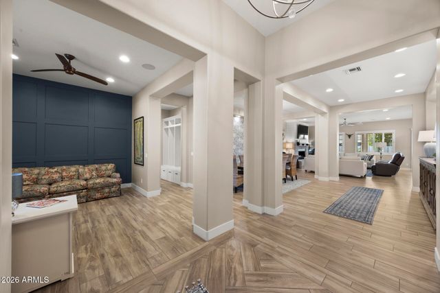 3020 S DIAMOND Drive, Chandler, AZ 85286