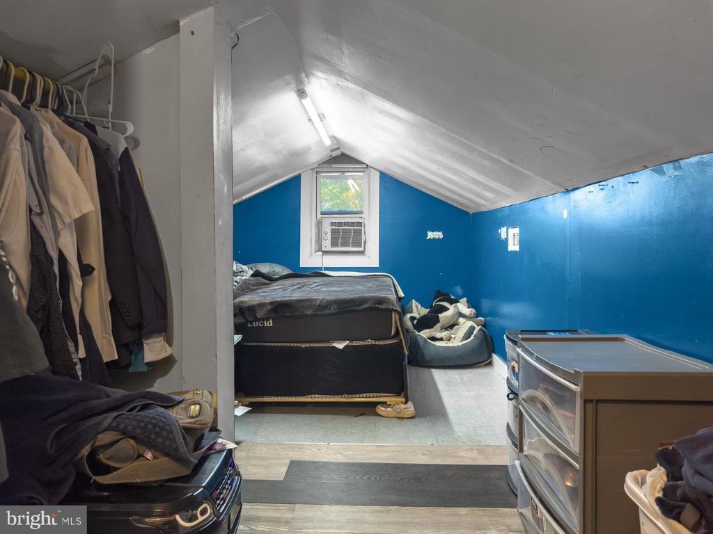 Image 11 of property listing at 6003 LONGFELLOW ST, Riverdale, MD 20737