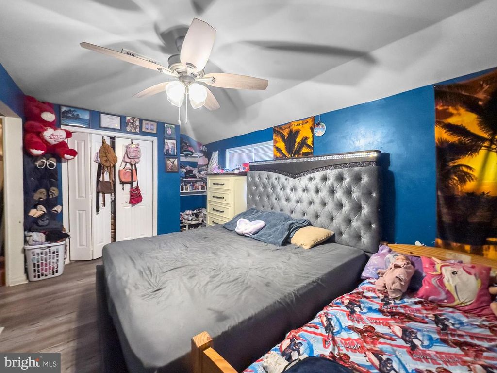 Image 8 of property listing at 6003 LONGFELLOW ST, Riverdale, MD 20737