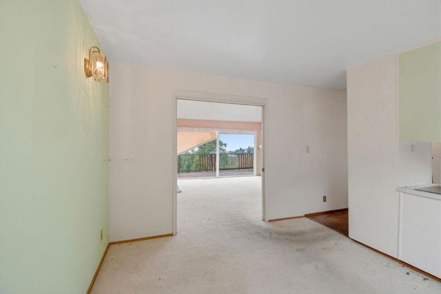 6077 Skyline Boulevard, Oakland, CA 94611