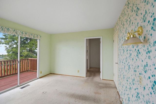 6077 Skyline Boulevard, Oakland, CA 94611