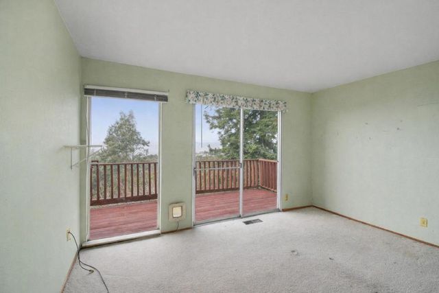 6077 Skyline Boulevard, Oakland, CA 94611