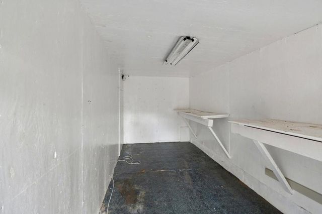 6077 Skyline Boulevard, Oakland, CA 94611